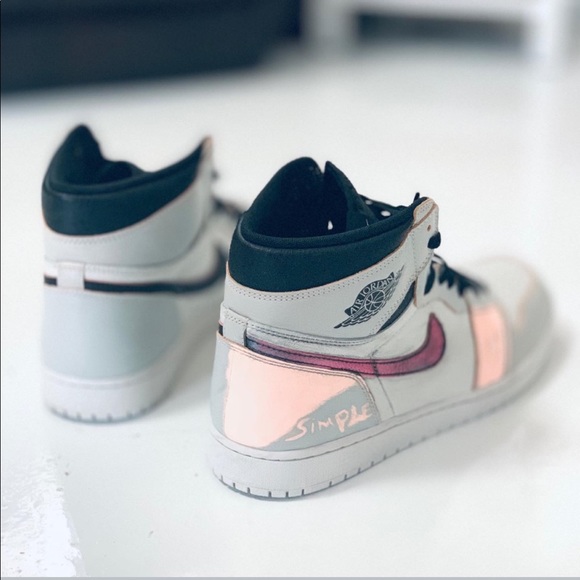 AIR JORDAN 1 HIGH OG DEFIANT “SB NYC TO PARIS” - Picture 2 of 8